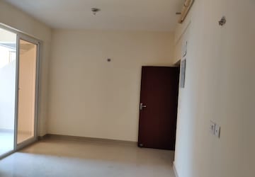 Room in 1 BHK Builder Floor at Sector 16c Greater Noida – for Rent