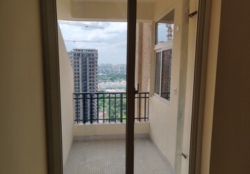 Room in 1 BHK Builder Floor at Sector 16c Greater Noida – for Rent