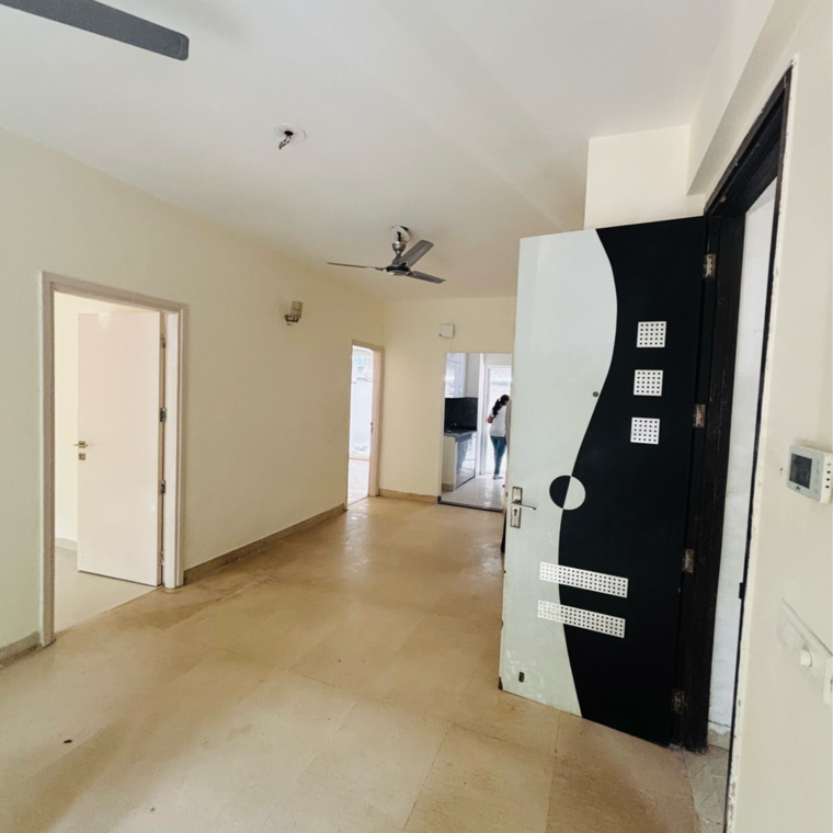 Room, bptp-astaire-gardens 3 Bedroom 1100 Sq.Ft. Apartment In Sector 70a Gurgaon 9343580