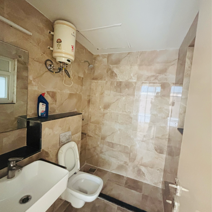 Bathroom, bptp-astaire-gardens 3 Bedroom 1100 Sq.Ft. Apartment In Sector 70a Gurgaon 9343580