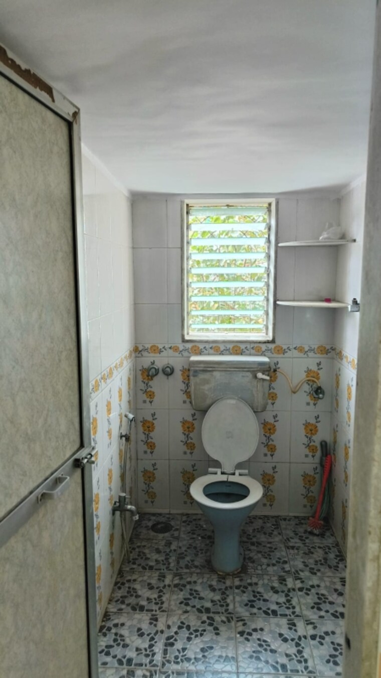 Bathroom, gold-mist-apartments-santacruz 2 Bedroom 700 Sq.Ft. Apartment In Santacruz East Mumbai 9343585