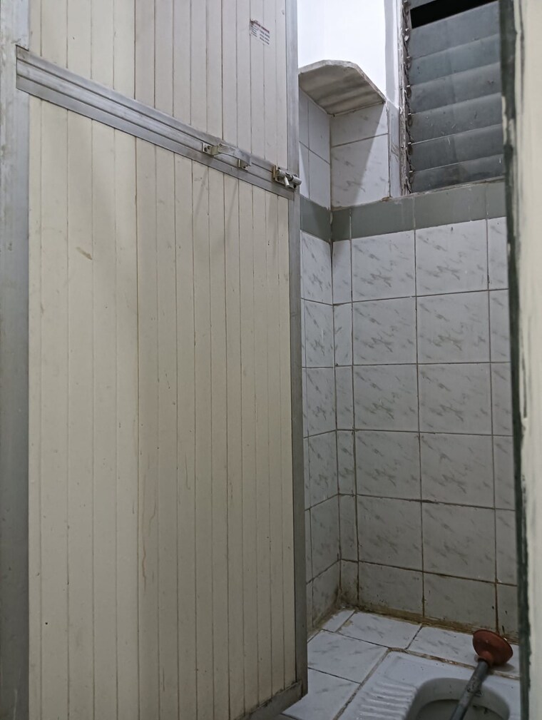 Bathroom, pushpak-chs-vasant-vihar 2 Bedroom 500 Sq.Ft. Apartment In Vasant Vihar Thane 9343575