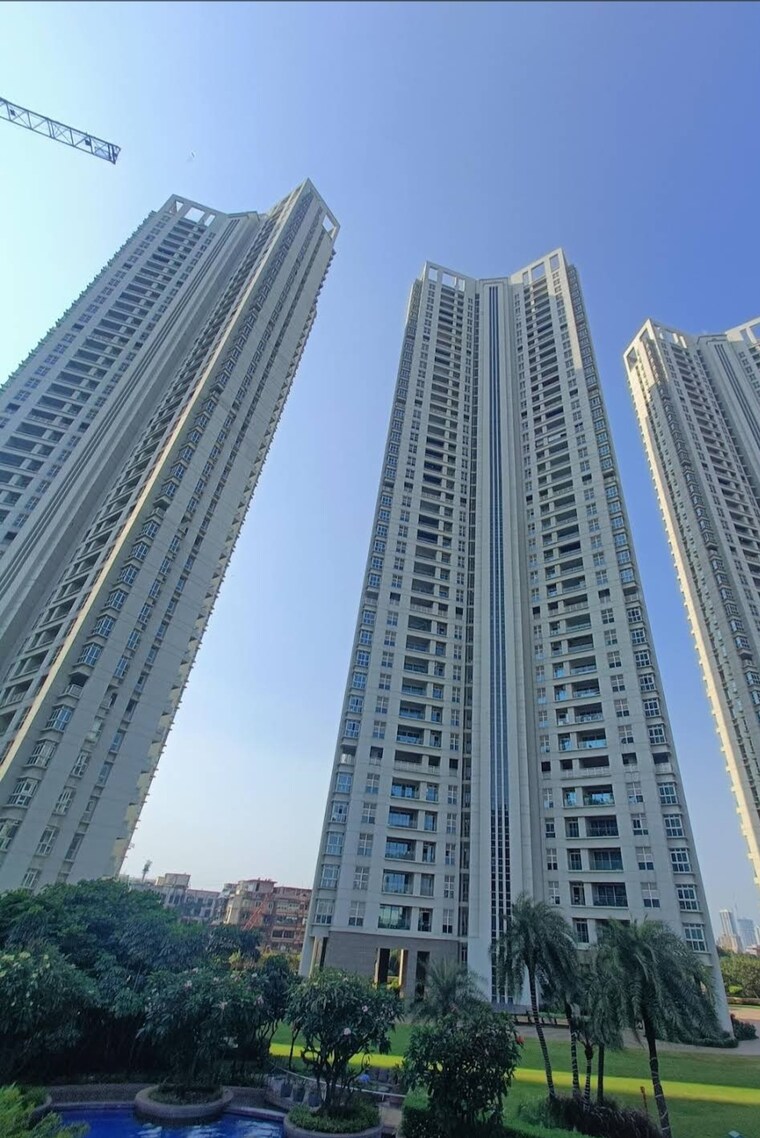 Exterior View, k-raheja-vivarea 5 Bedroom 3010 Sq.Ft. Apartment In Mahalaxmi Mumbai 9343665