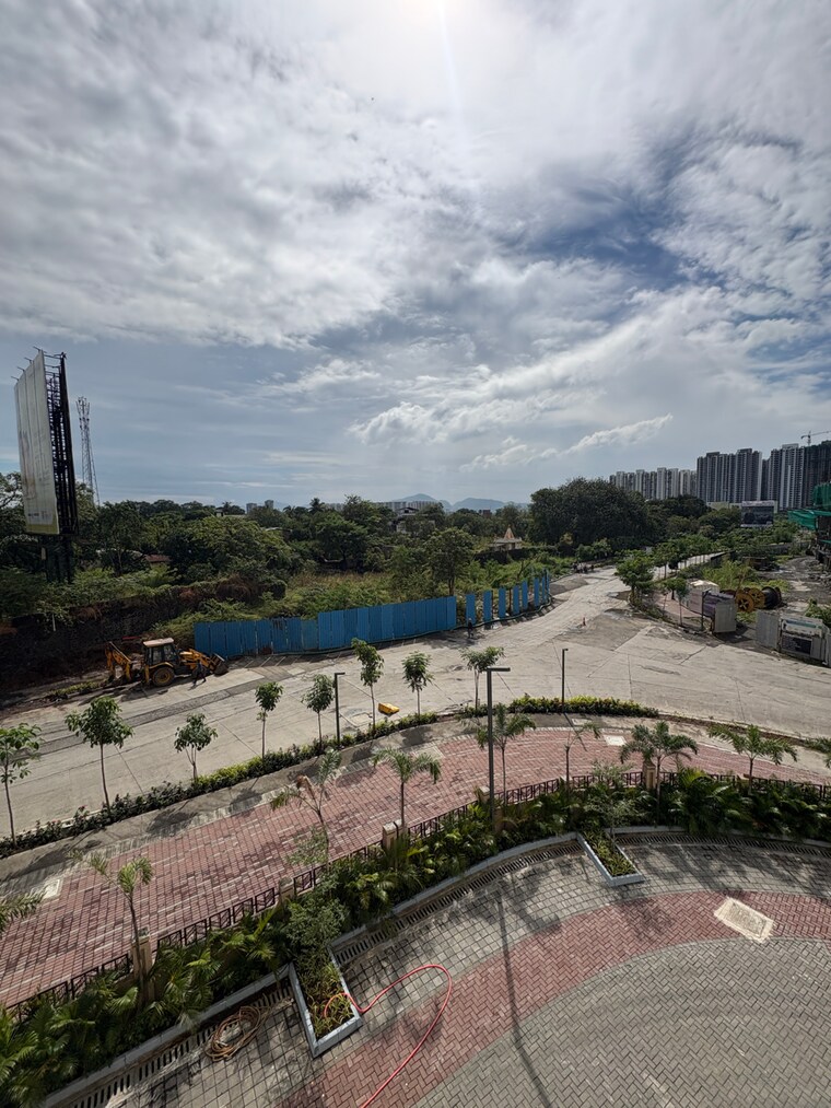 Exterior View, runwal-gardens-phase-3 3 Bedroom 739 Sq.Ft. Apartment In Kalyan Shilphata Road Thane 9343686