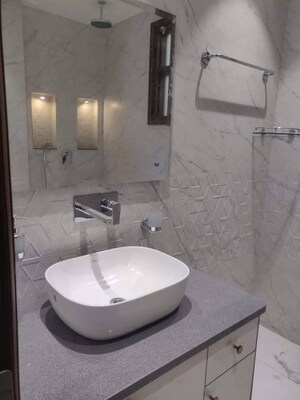 Bathroom in 3 BHK Builder Floor at CS Roseate 63, Sector 63a – for Sale
