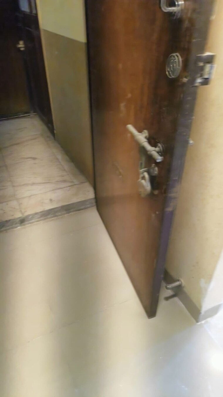 undefined, rose-garden-chs-santacruz 2 Bedroom 700 Sq.Ft. Apartment In Santacruz East Mumbai 9343756