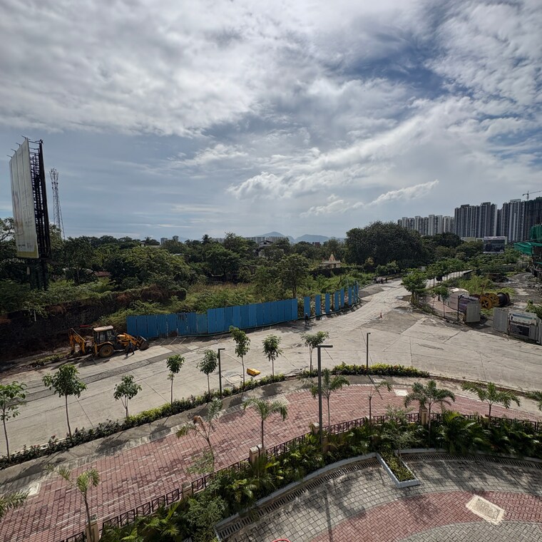 Exterior View, runwal-gardens-phase-3 3 Bedroom 739 Sq.Ft. Apartment In Kalyan Shilphata Road Thane 9343769