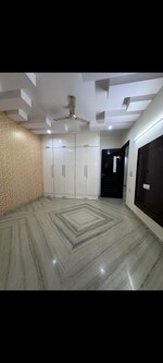 3 BHK + Extra Room 200 Sq.Yd. Builder Floor in Miawali Nagar