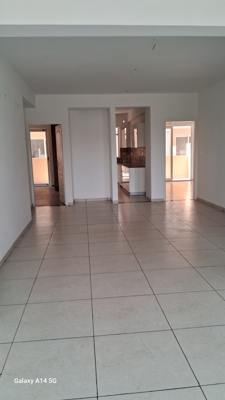 undefined, sushma-valencia 3.5 Bedroom 250 Sq.Yd. Apartment In International Airport Road Zirakpur 9343889