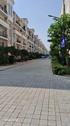 3.5 BHK + Pooja Room Apartment For Sale in Sushma Valencia