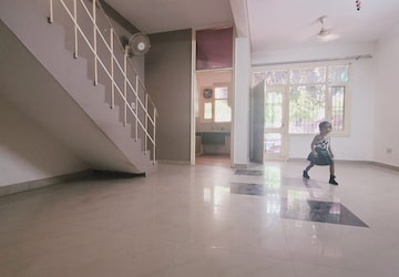 Room in 2 BHK Apartment at Electronic City Phase ii – for Sale