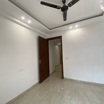 Room in 2 BHK Builder Floor at Chattarpur – for Rent