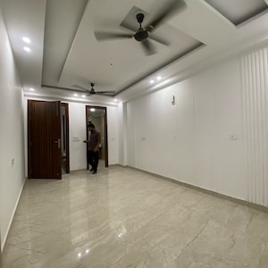 2 BHK Builder Floor For Rent in Chattarpur