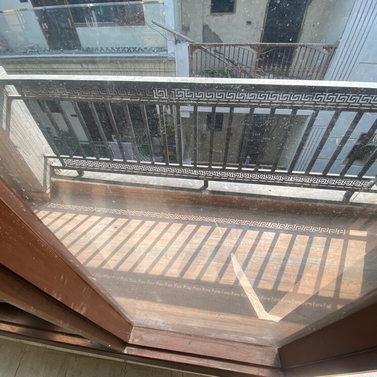 Balcony, chattarpur 2 Bedroom 1000 Sq.Ft. Builder Floor In Chattarpur Delhi 9343921