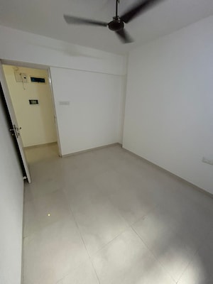 1 BHK Apartment For Rent in Unnathi Woods Phase 1 And 2, Ghodbunder Road