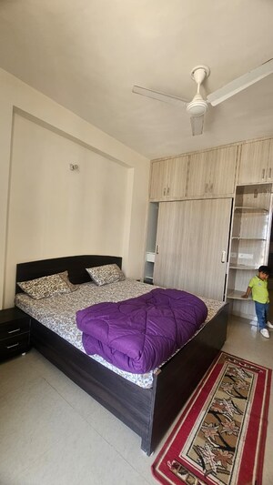 Bedroom in 2.5 BHK Independent House at Gomti Nagar – for Rent
