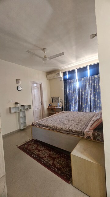 Bedroom in 2.5 BHK Independent House at Gomti Nagar – for Rent