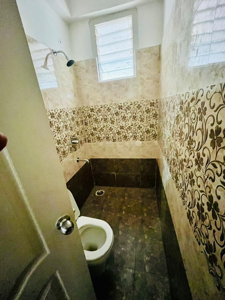 Bathroom, integral-sunrise-city 3 Bedroom 1500 Sq.Ft. Apartment In Kommadi Vizag 9343986