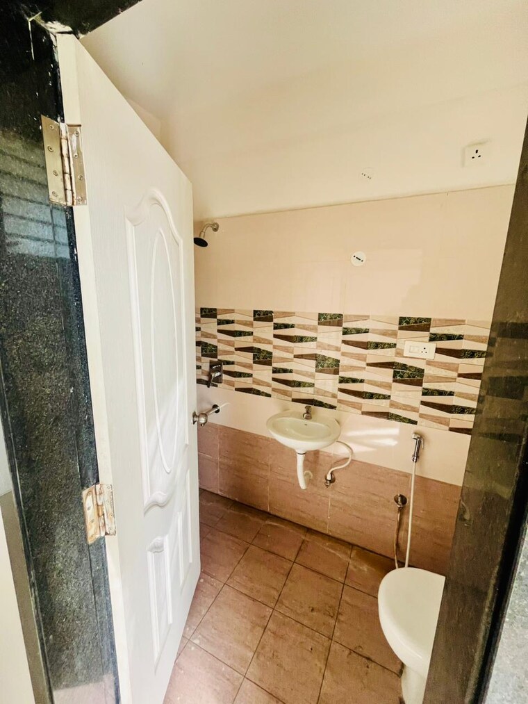 Bathroom, integral-sunrise-city 3 Bedroom 1500 Sq.Ft. Apartment In Kommadi Vizag 9343986