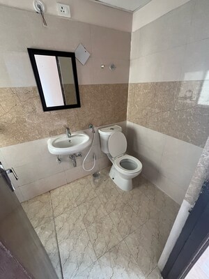 Bathroom in 3 BHK Apartment at Amrapali Golf Homes, Haibatpur – for Rent
