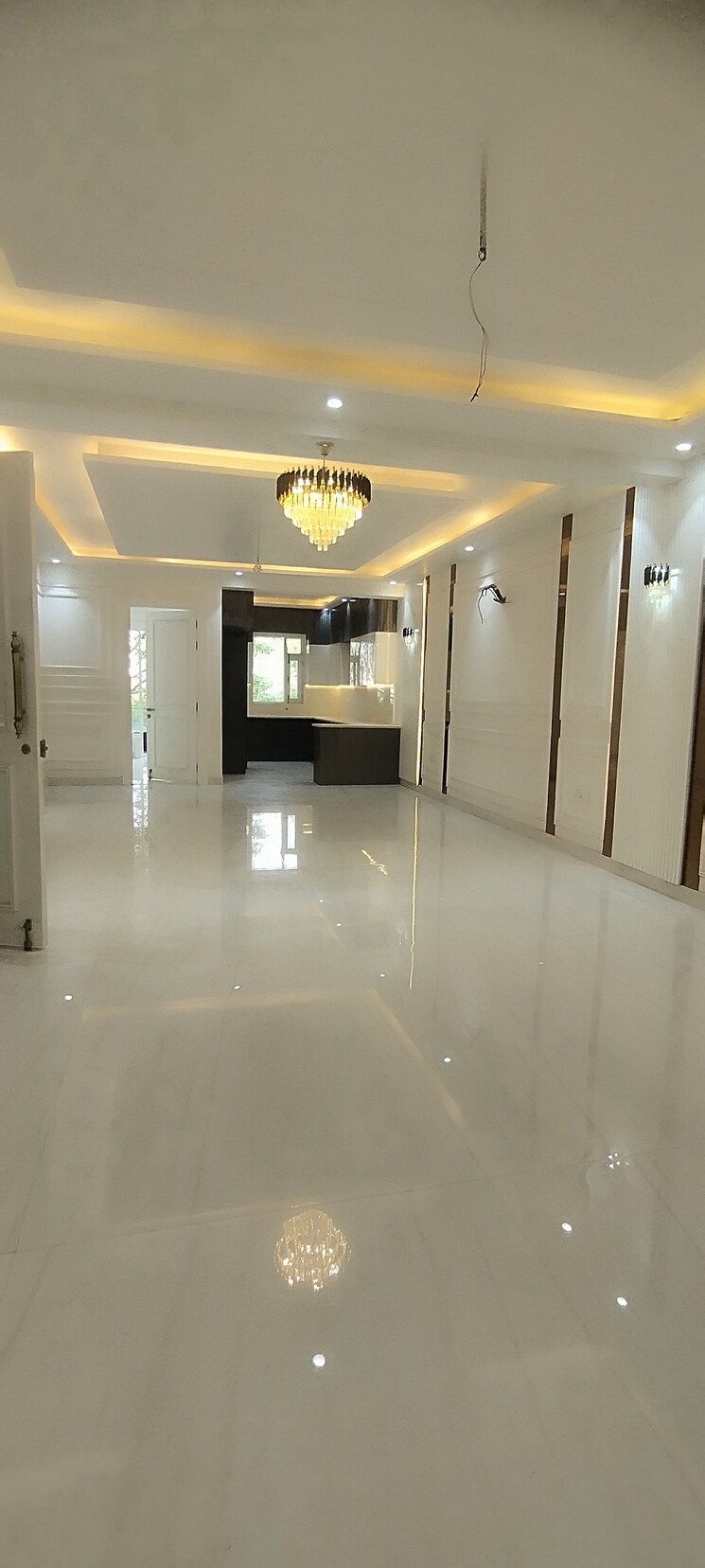 Room, green fields colony 4 Bedroom 290 Sq.Yd. Builder Floor In Green Fields Colony Faridabad 9344311