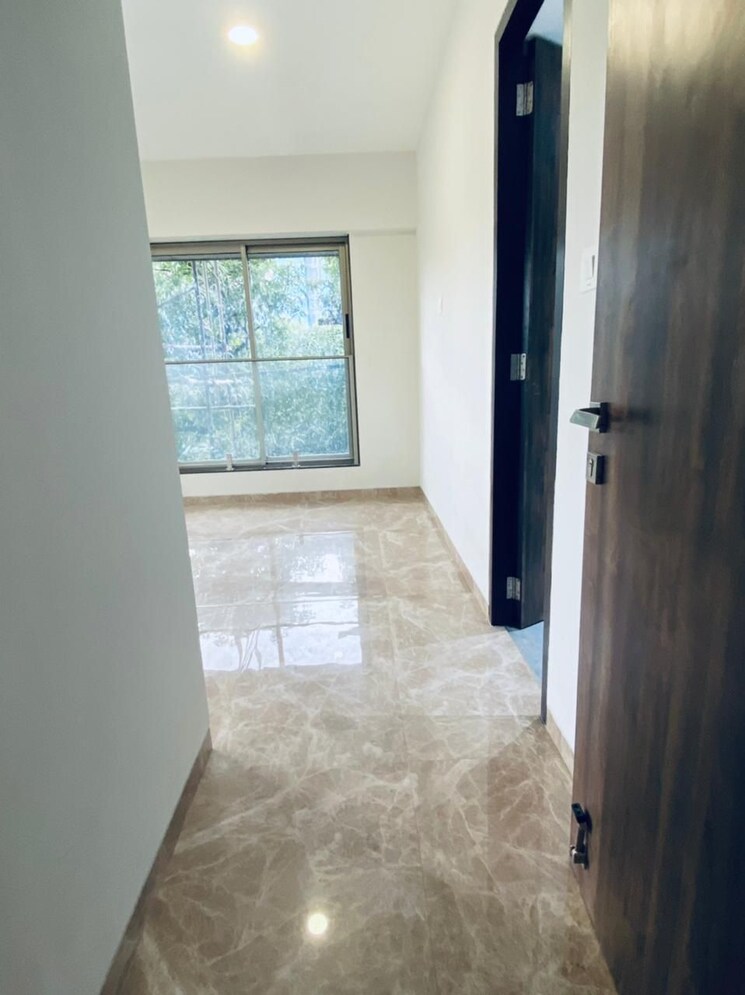 Room, hubtown-seasons 3 Bedroom 1137 Sq.Ft. Apartment In Chembur Mumbai 9344031