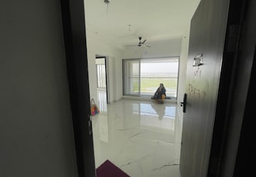 Room in 2 BHK Apartment at Mansarovar Pearl Gardens, Vasai West – for Rent