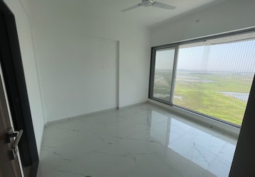 Room in 2 BHK Apartment at Mansarovar Pearl Gardens, Vasai West – for Rent