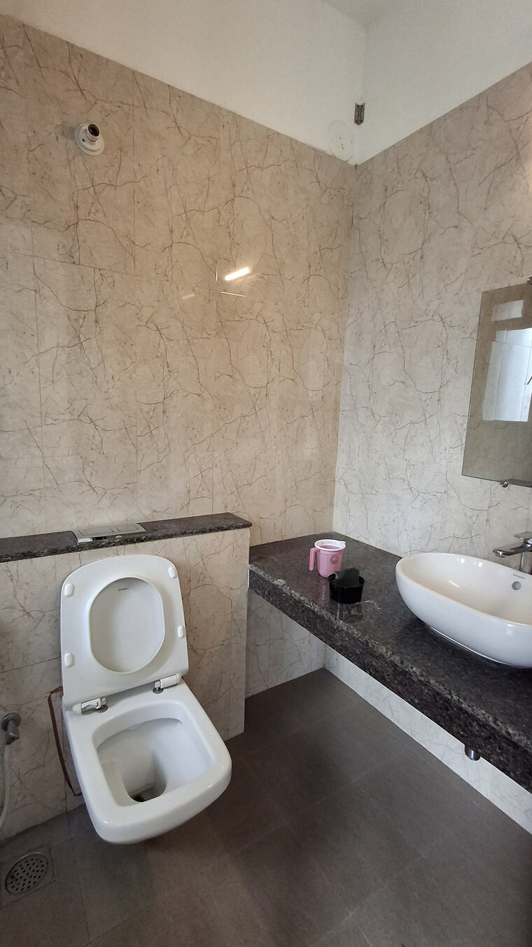 Bathroom, cci-rivali-park 2 Bedroom 935 Sq.Ft. Apartment In Borivali East Mumbai 9344068