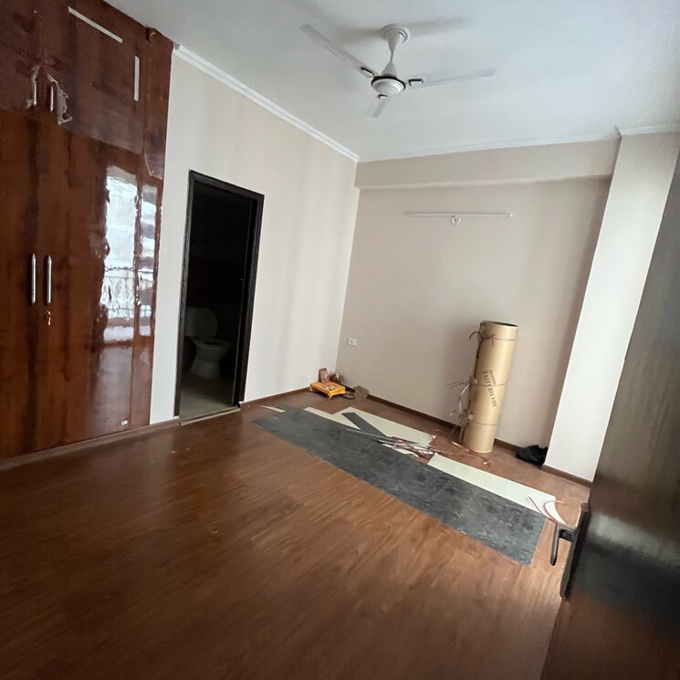 Bedroom, amrapali-golf-homes 3 Bedroom 1115 Sq.Ft. Apartment In Haibatpur Greater Noida 9344125