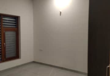 Room in 2 BHK Independent House at Sector 12 – for Rent