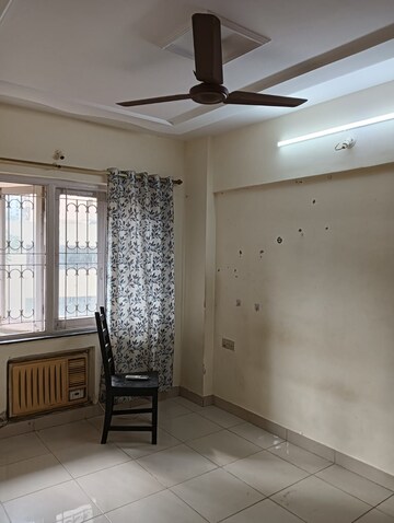 Bedroom in 4 BHK Apartment at Windsor Garden Enclave, Vasant Vihar – for Rent