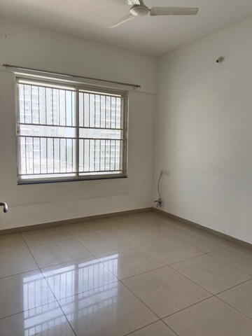 Room in 1 BHK Apartment at Kolte Patil Life Republic, Hinjewadi – for Rent