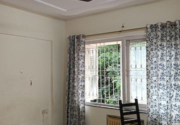 Room in 4 BHK Apartment at Windsor Garden Enclave, Vasant Vihar – for Sale