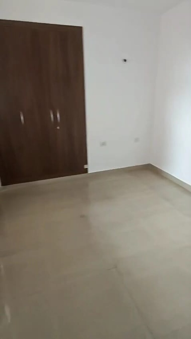 Room, supertech-cape-town 2 Bedroom 930 Sq.Ft. Apartment In Sector 74 Noida 9344206