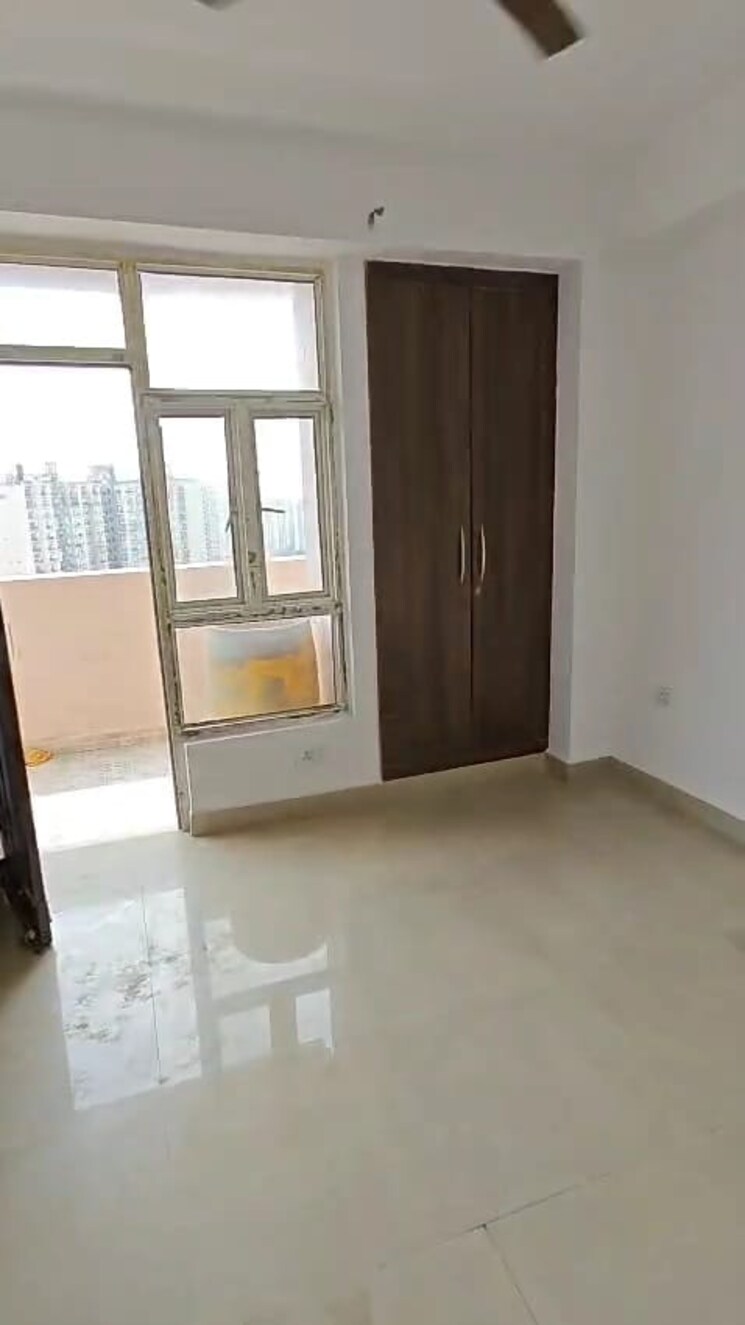 Room, supertech-cape-town 2 Bedroom 930 Sq.Ft. Apartment In Sector 74 Noida 9344206