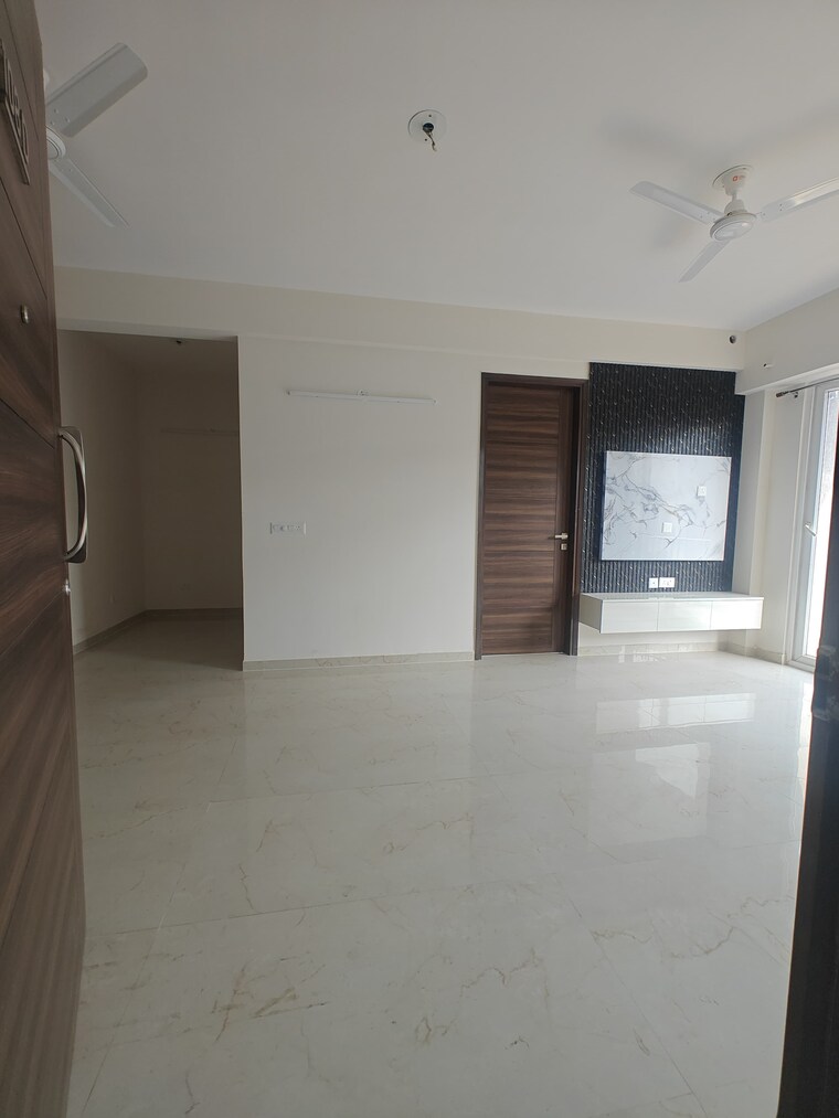 Room, whiteland-blissville 3.5 Bedroom 1672 Sq.Ft. Builder Floor In Sector 76 Gurgaon 9344215