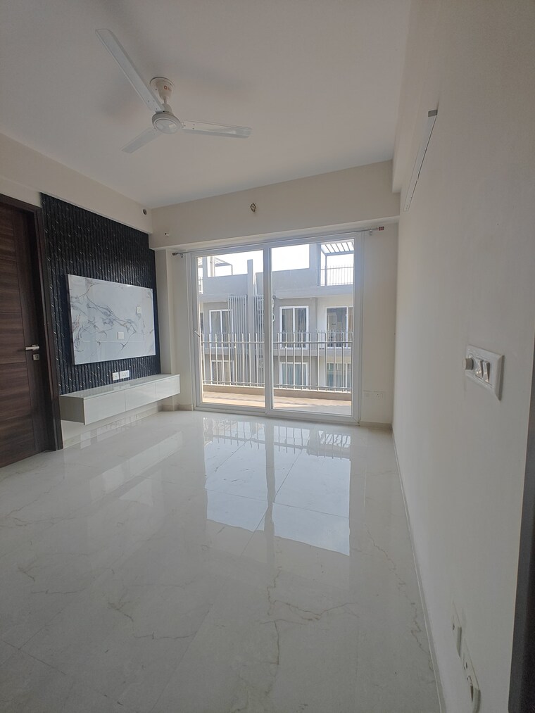 Room, whiteland-blissville 3.5 Bedroom 1672 Sq.Ft. Builder Floor In Sector 76 Gurgaon 9344348