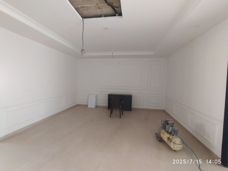 Room, dlf-hyde-park 5 Bedroom 6000 Sq.Ft. Independent House In South Mullanpur Chandigarh 9344289