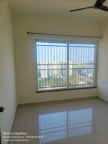 Room in 2 BHK Apartment at Kolte Patil Life Republic, Hinjewadi – for Rent