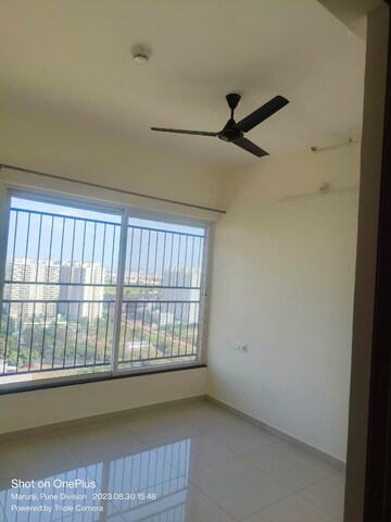 Room in 2 BHK Apartment at Kolte Patil Life Republic, Hinjewadi – for Rent