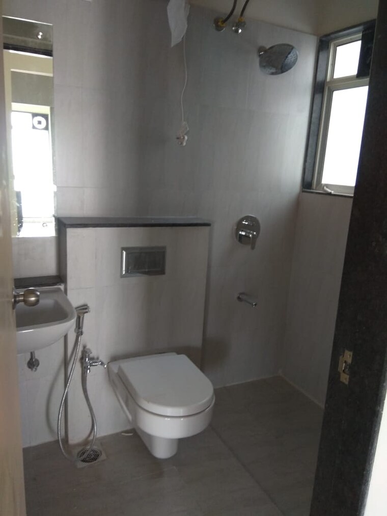 Bathroom, godrej-central 2 Bedroom 754 Sq.Ft. Apartment In Chembur Mumbai 9344285