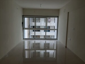 Room in 2 BHK Apartment at Godrej Central, Chembur – for Rent