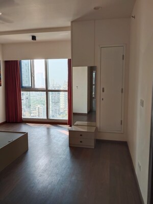 Room in 3 BHK Apartment at Bombay Realty One ICC, Wadala – for Sale
