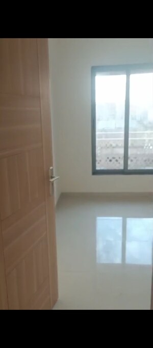Room in 1 BHK Apartment at Regency Estate, Dombivli East – for Rent