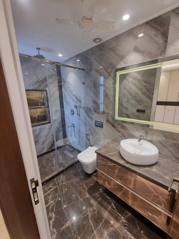 Attached Bathroom in 3 BHK Builder Floor at Chittaranjan Park – for Rent