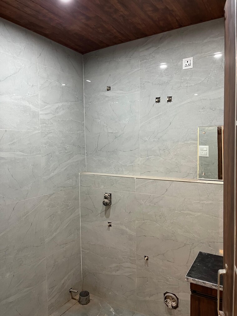 Bathroom, bima vihar 2 Bedroom 1450 Sq.Ft. Builder Floor In Bima Vihar Dehradun 9344413
