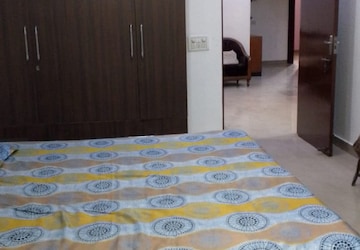 Bedroom in 5 BHK Independent House at Sector 27 – for Sale