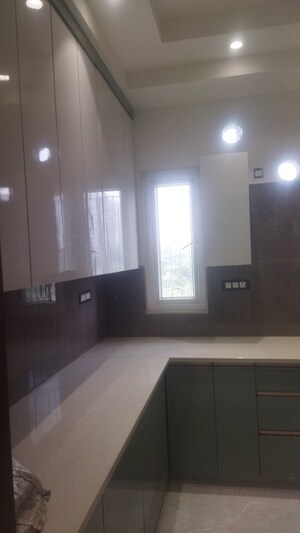 Living Room in 3 BHK Builder Floor at BPTP District 3, Sector 85 – for Sale