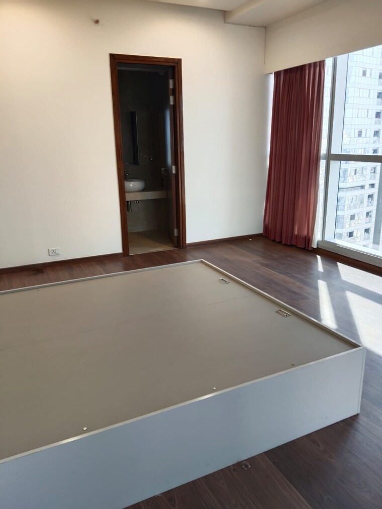 Room, bombay-realty-one-icc 3 Bedroom 1955 Sq.Ft. Apartment In Wadala Mumbai 9344428